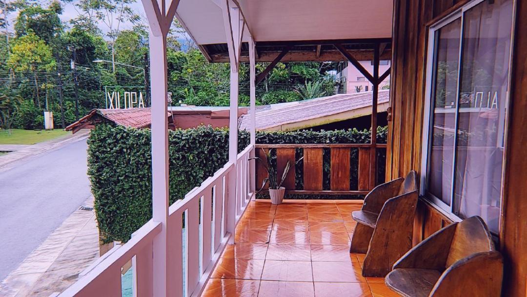Alpha Arenal Hostel La Fortuna Exterior photo