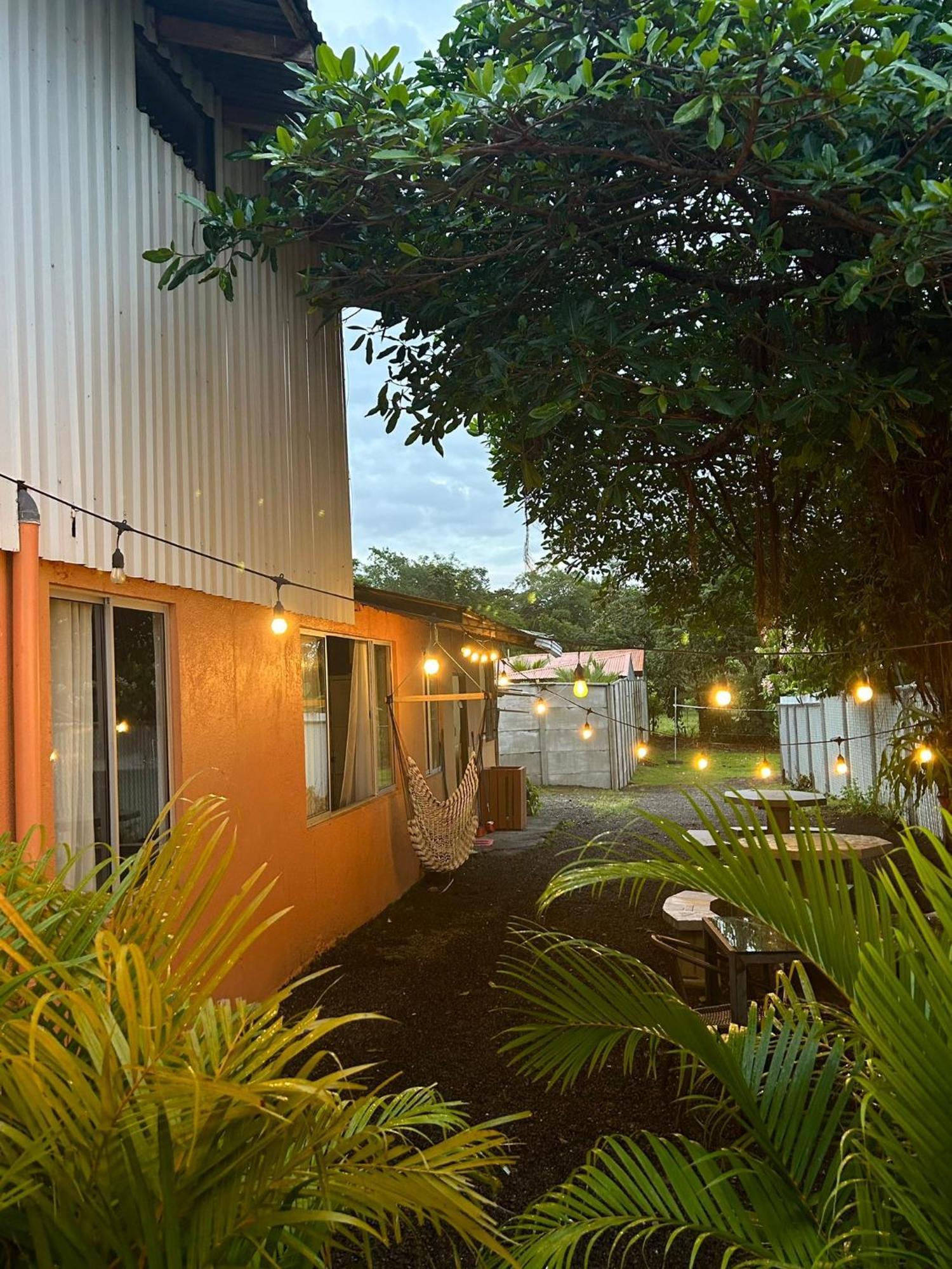 Alpha Arenal Hostel La Fortuna Exterior photo